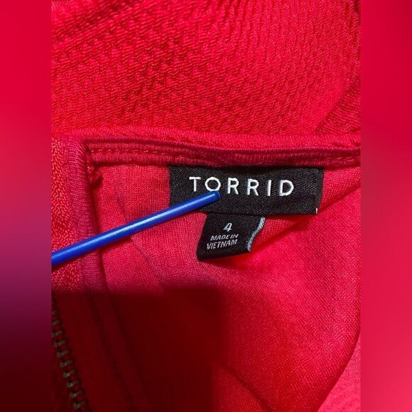 Red torrid blouse - Picture 3 of 5